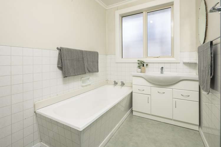 83 Neidpath Road Mornington_9