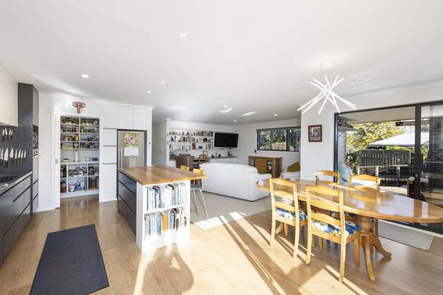 Tarata Grove Treasure, 2 Bedrooms - 2 Bathrooms