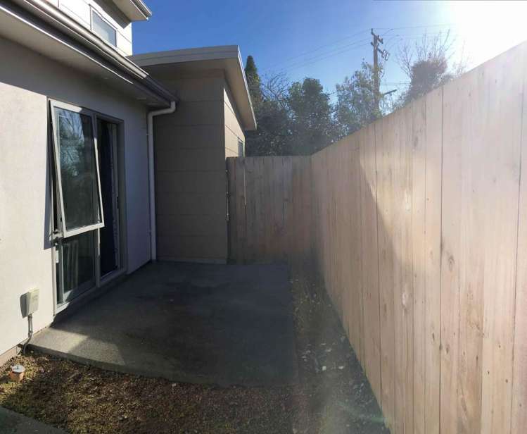 3/167 Knighton Road Hillcrest_5