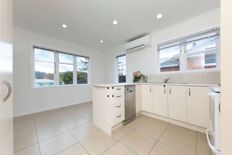 7 Glengarry Road Glen Eden_7