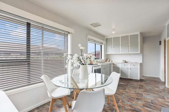 4 Kathleen Crescent Hornby_3