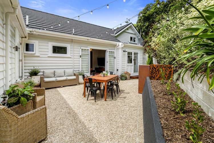 6 Berwick Grove Seatoun_18