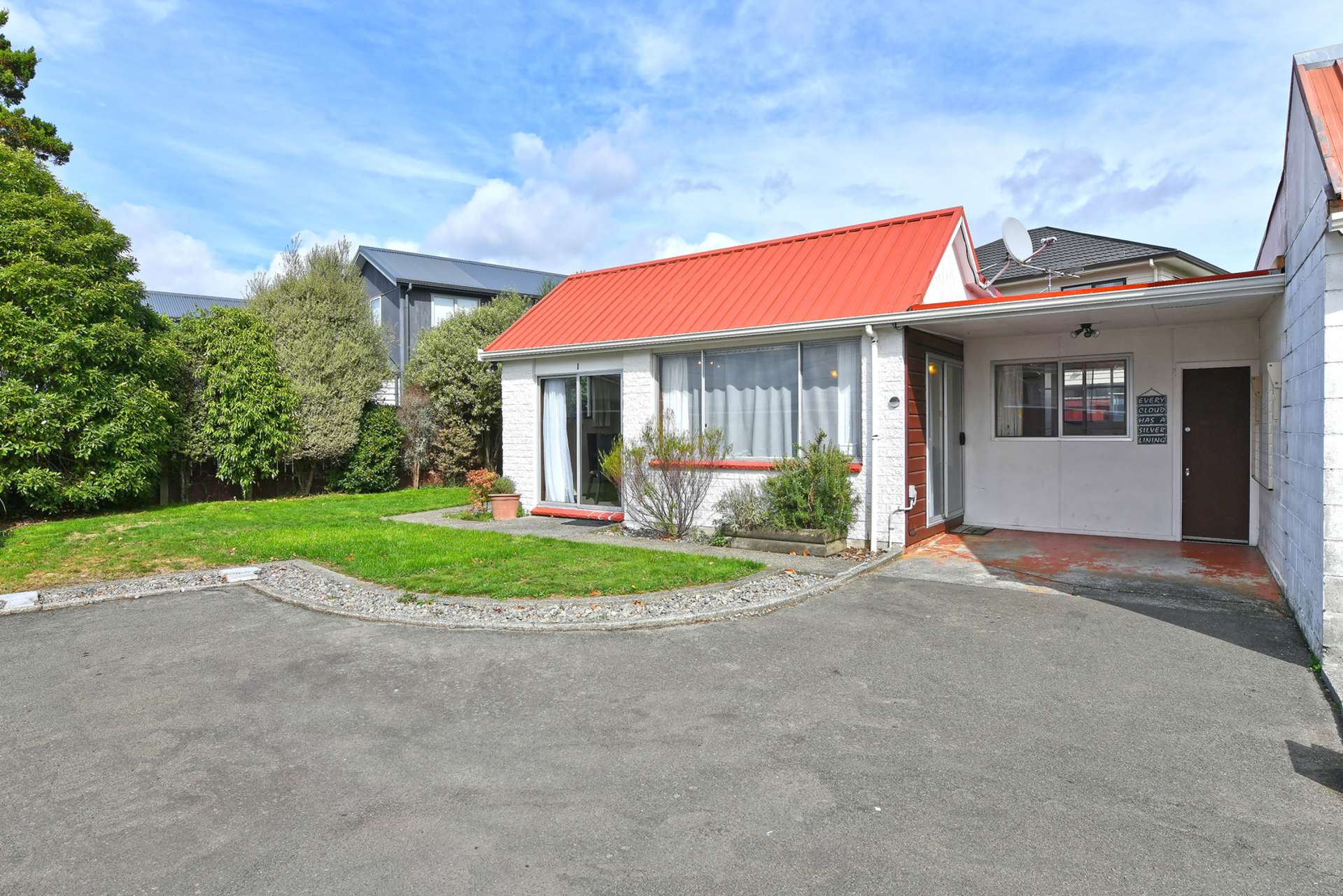 1/4A Gower Street Silverstream_0