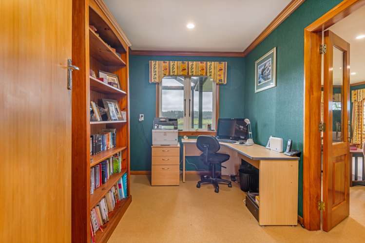 1911 Makino Road Halcombe_15