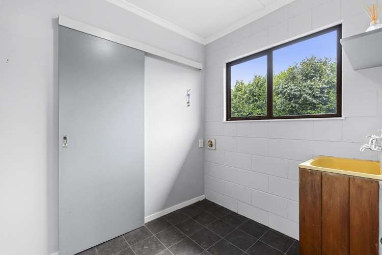 39 Trelawney Crescent Westown_11