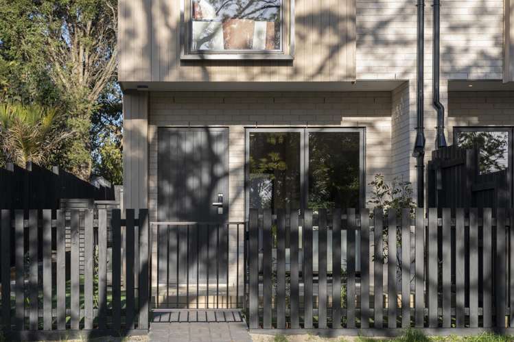 112 Beach Road Te Atatu Peninsula_11