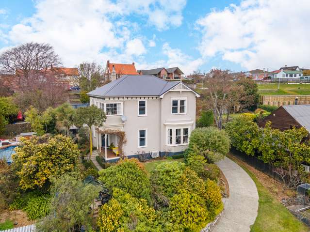 Stunning Edwardian Villa in Prime Location