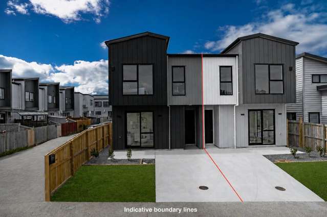 Modern Family Living with Reserve Views