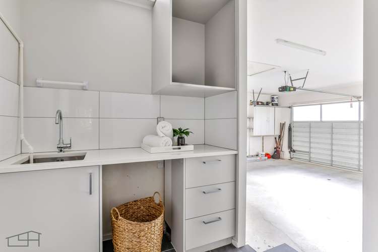 10 Woodfern Crescent Titirangi_20