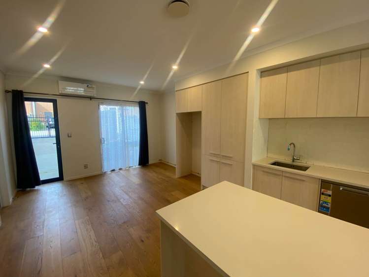 24 Mahalo Avenue Wiri_1