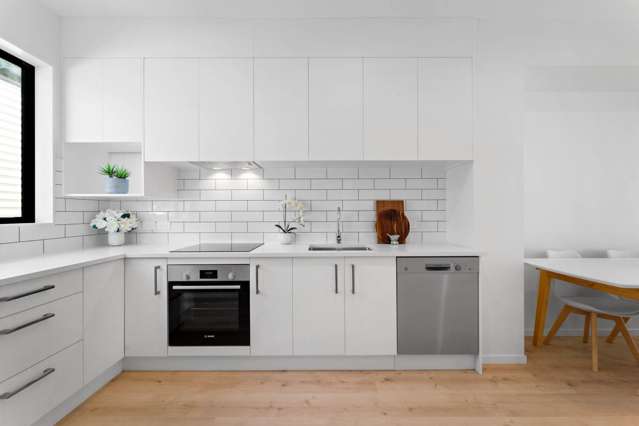 6/22 Takapu Street Henderson_1