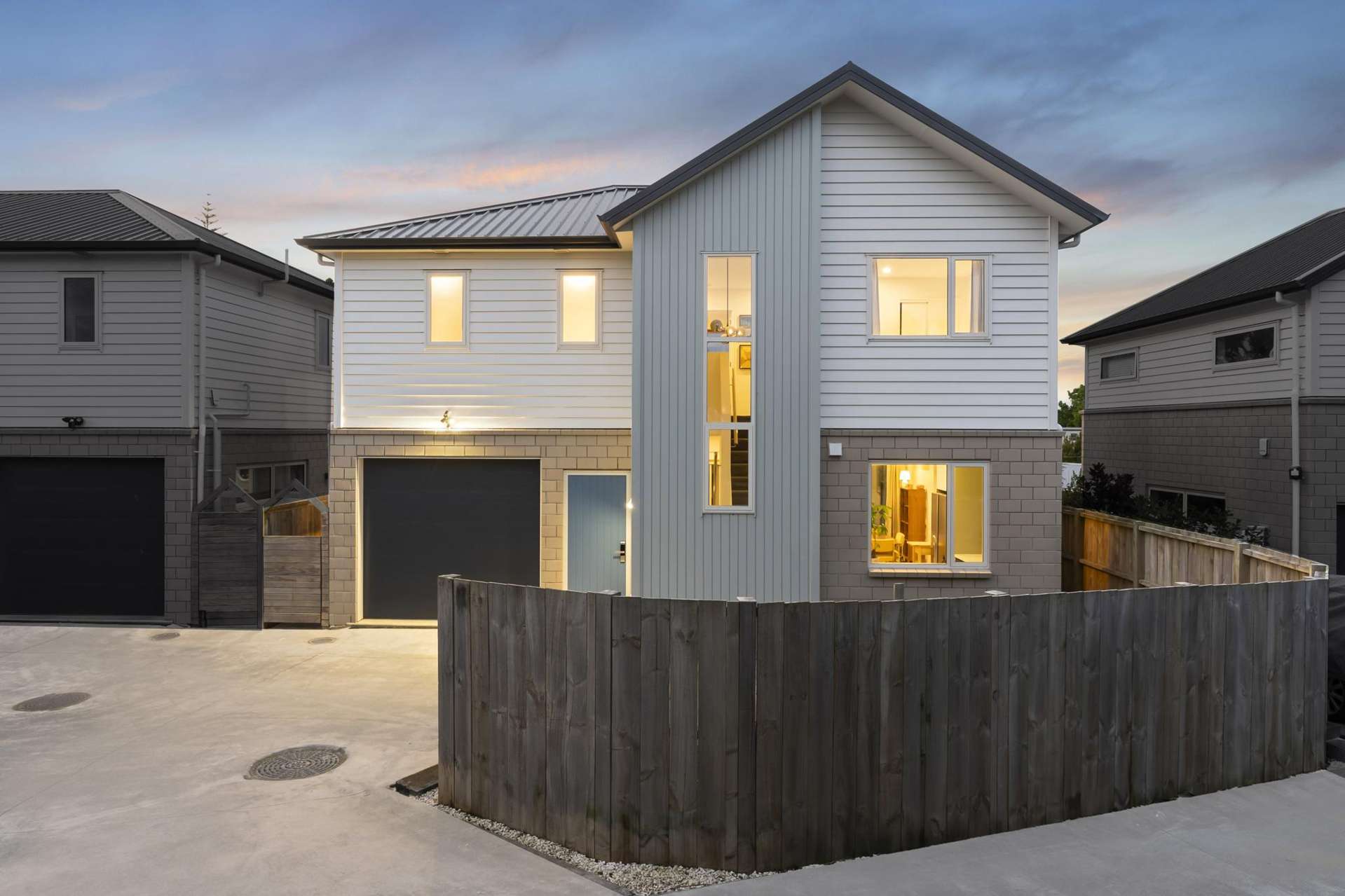 5C Quiet Street Te Atatu South_0