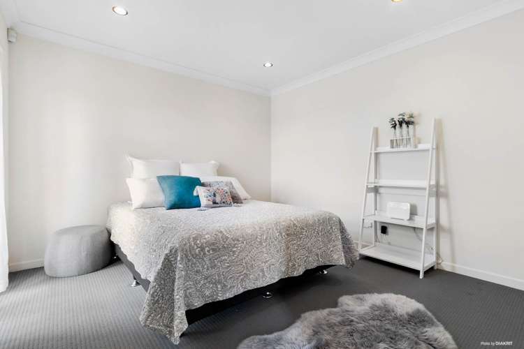27 Fairchild Avenue Goodwood Heights_9