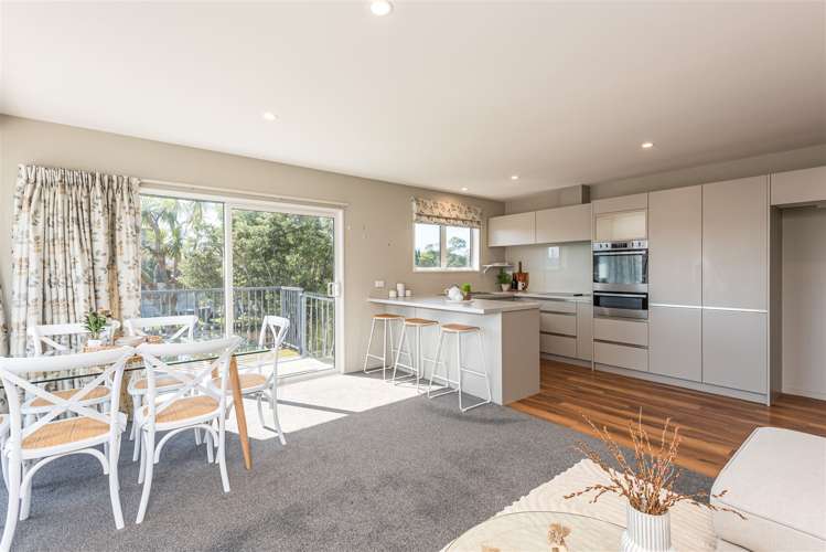 1/110 Rocking Horse Road Southshore_5