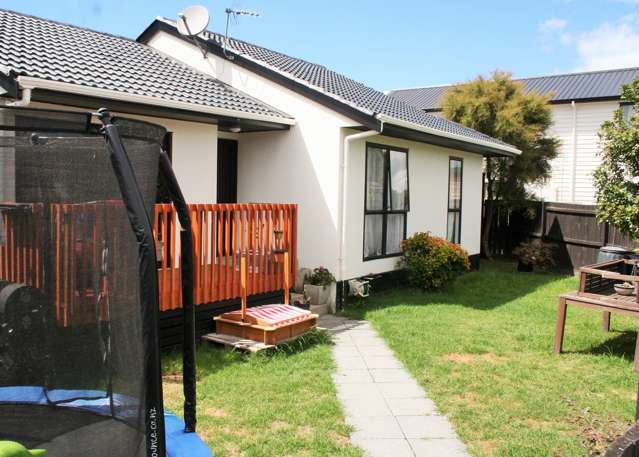 1/16 Edwin Freeman Place Ranui_1