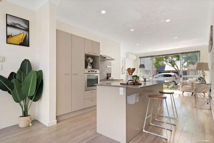 23 Manchester Drive Flat Bush_23