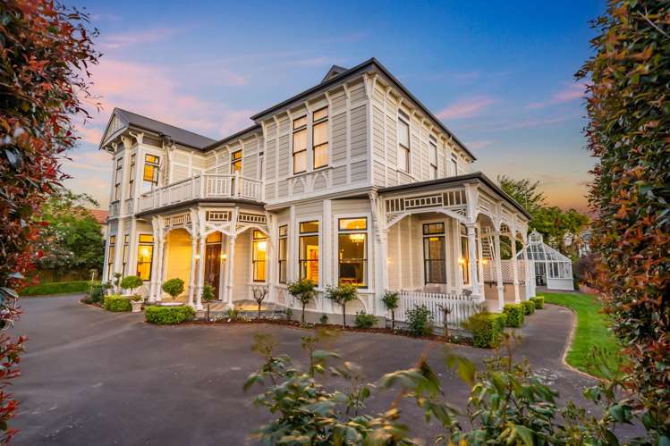 722 High Street Epuni_5