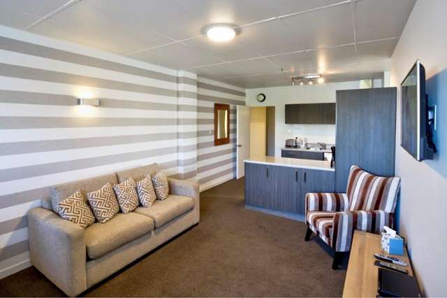 1/62g Shotover Street Queenstown_2