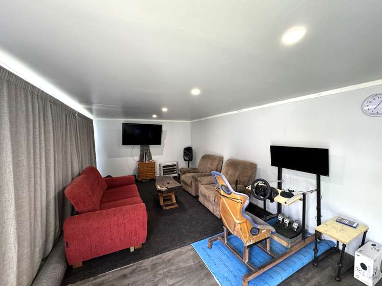 64 James Street Balclutha_15