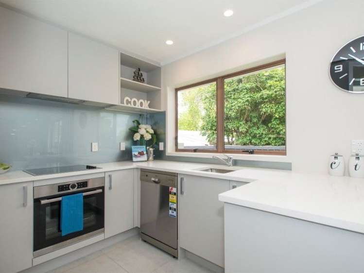 1/50 Takapu Street Henderson_14