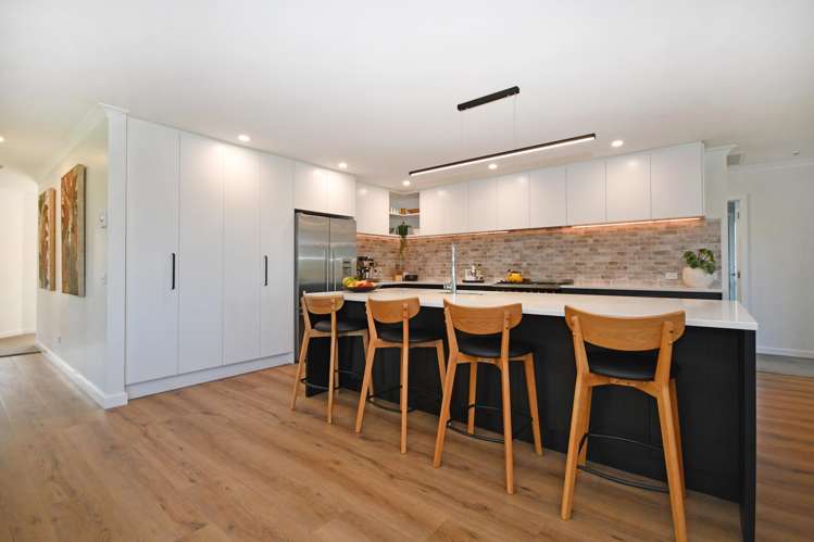 19 Montgomery Crescent_0