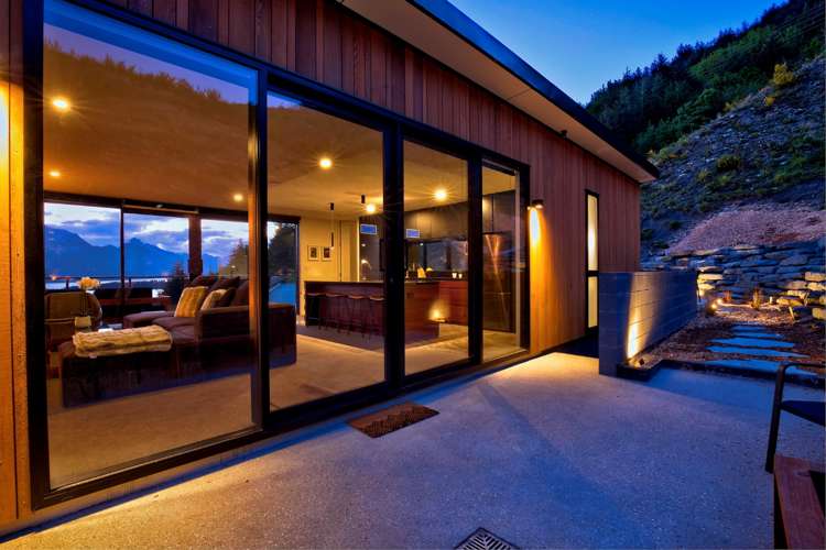 61 Middleton Road Queenstown Hill_18