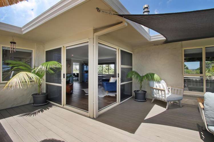 27 Stella Drive Clarks Beach_12