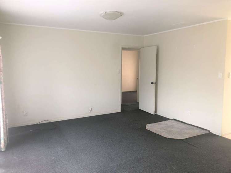 2/23 Aranui Road Mount Wellington_1