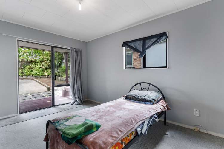 76 Harmel Road Glendene_15