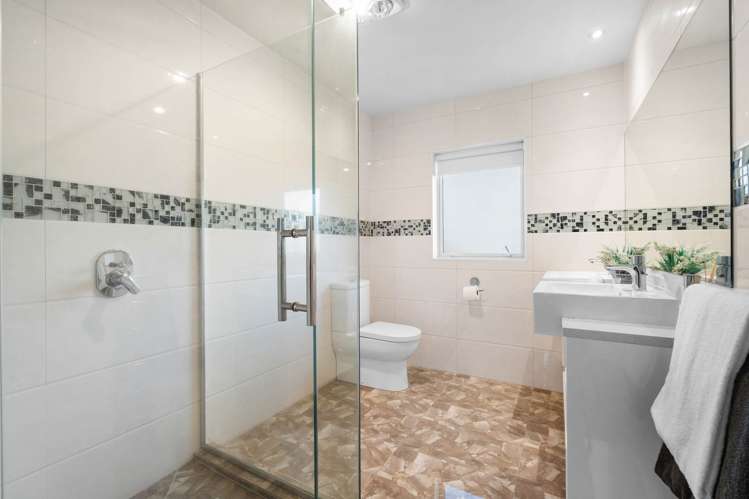 25 Kettlewell Drive Silverdale_11