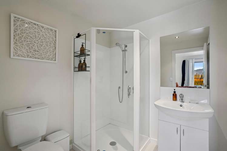 20 Stone Ridge Place Queenstown_34