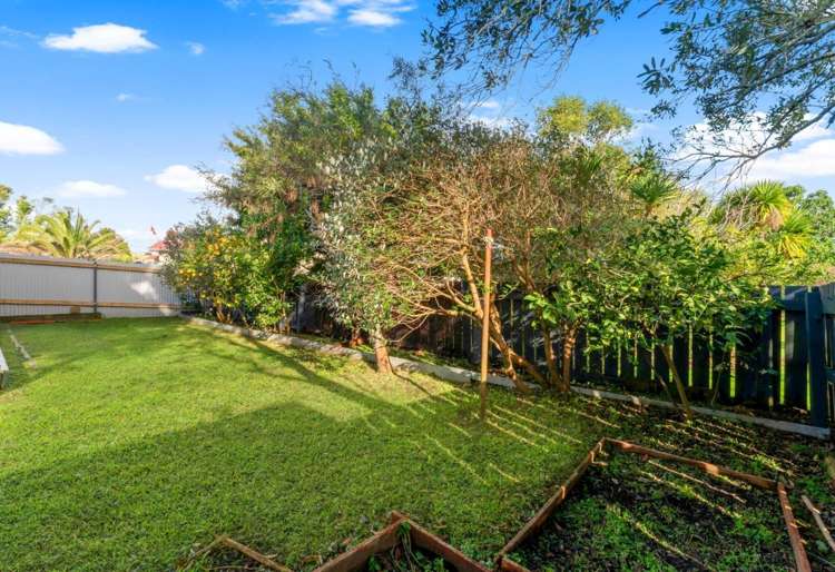 4/304 Great North Road Henderson_13