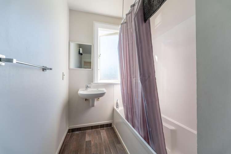 10 Cameron Street Seaview_12