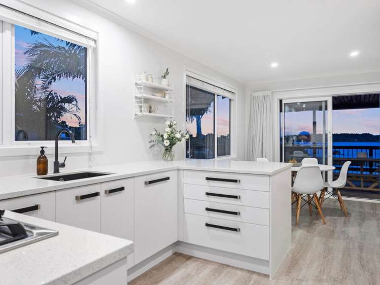 28 Omokoroa Road Omokoroa_6