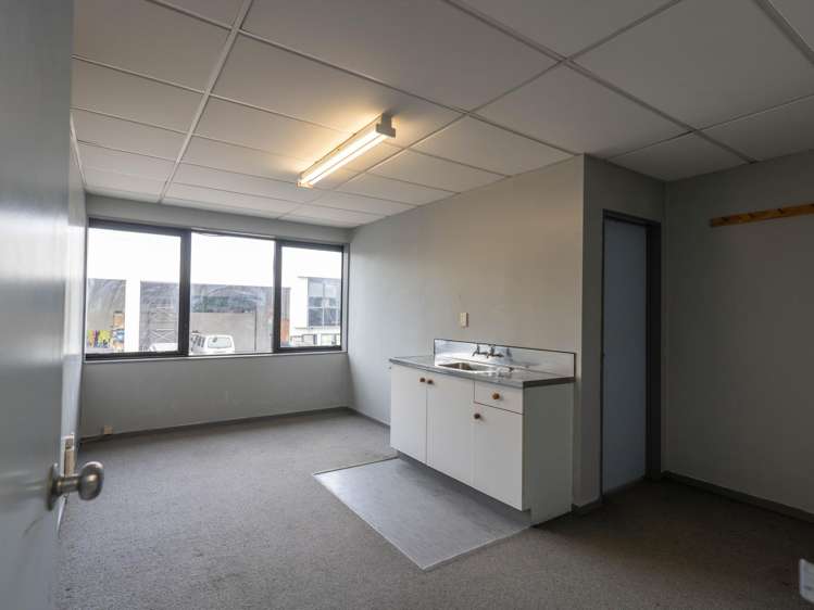 2 / 4 Kellow Place Wiri_4