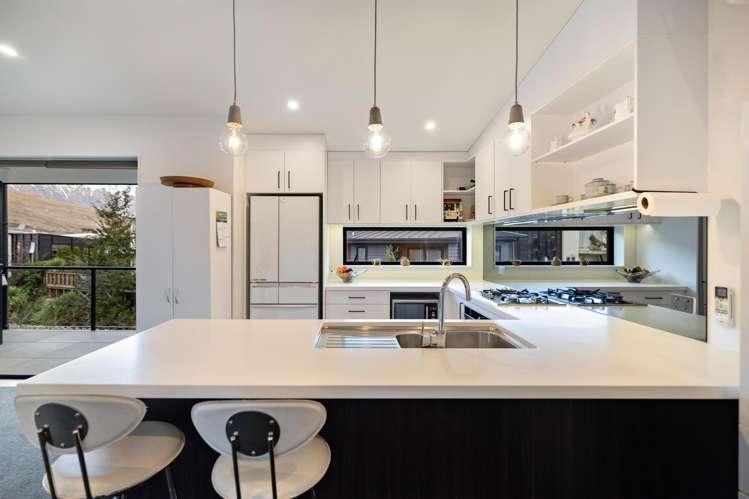 10 Saint Lauras Lane Queenstown_2