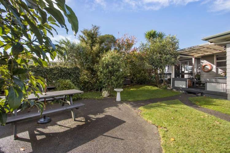 122 Parry Palm Avenue Waihi_13
