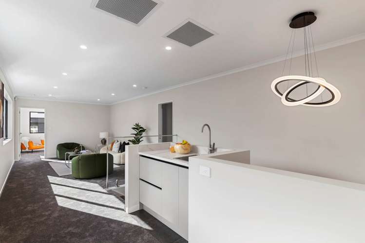 63 Malahide Drive Flat Bush_12