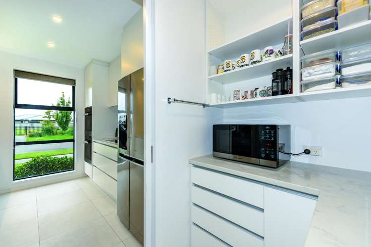 28 Veuve Drive Lincoln_12