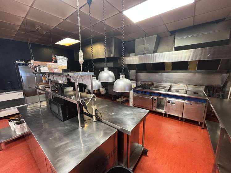 Ground floor, 17 Johnsonville Road Johnsonville_8