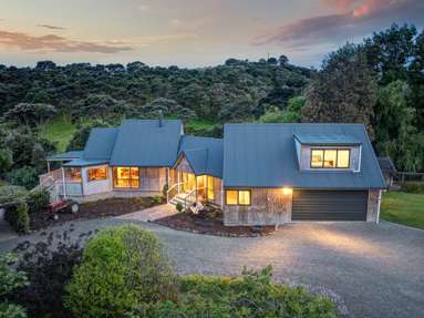 275 Inland Road_4