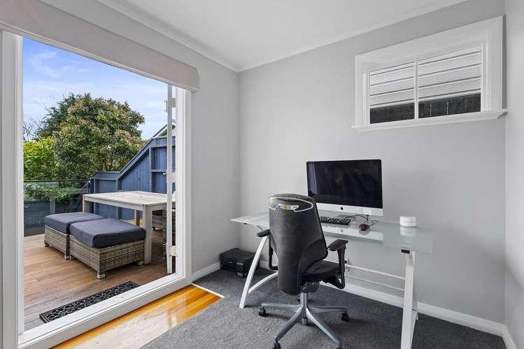 9 Rona Street Eastbourne_17