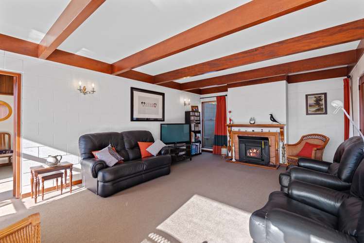 64 Barters Road Templeton_5