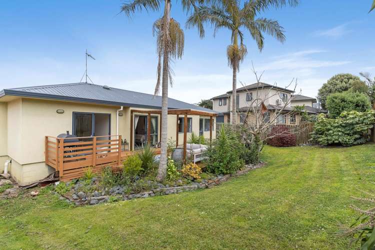 2/70 Howe Street Howick_13