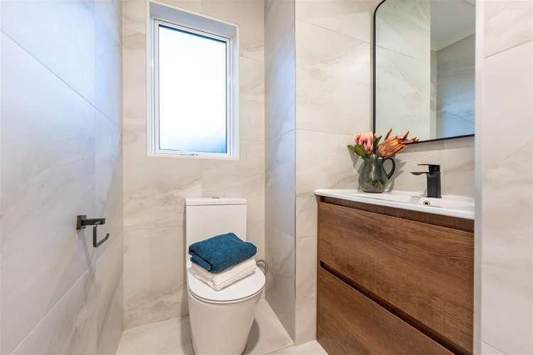 121A Owairaka Avenue Mount Albert_39