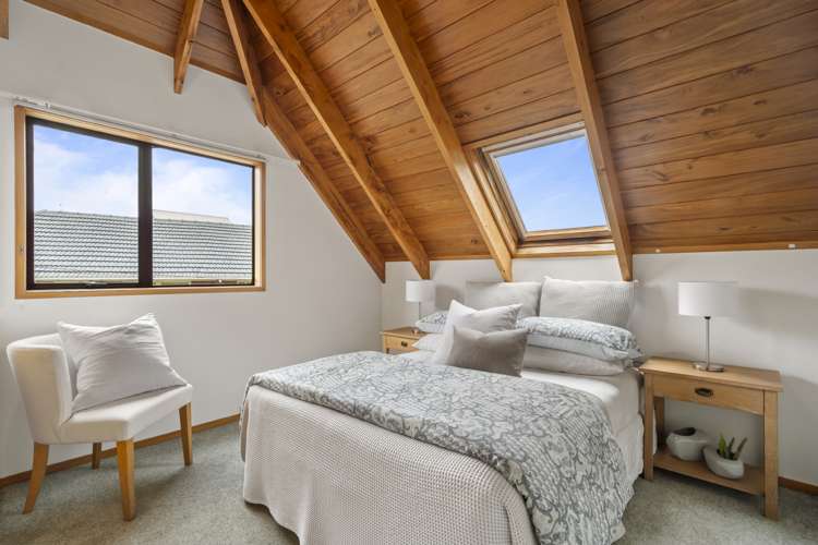 265 Lake Road Belmont_16