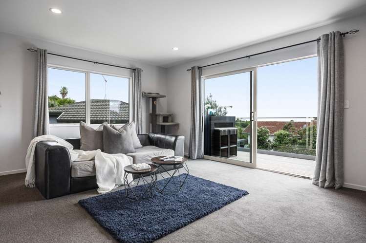 22 Whangaparaoa Road Red Beach_4