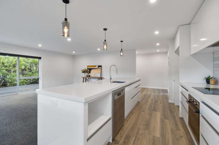 2 Serenity Crescent Kelvin Grove_8