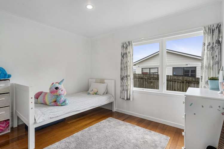 15 Levesque Street Birkdale_12