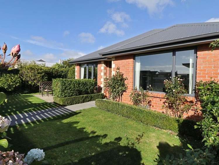 73 Catherine Street Windsor_18